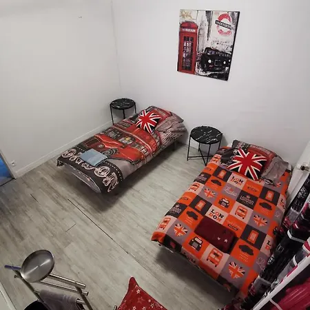 Au Nid De Bed & Breakfast 3*