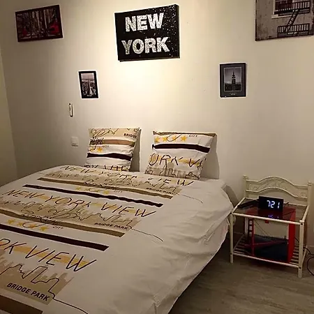 Au Nid De Bed & Breakfast