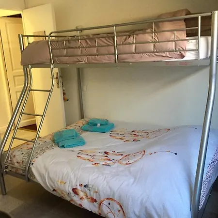 Au Nid De Bed & Breakfast 3*