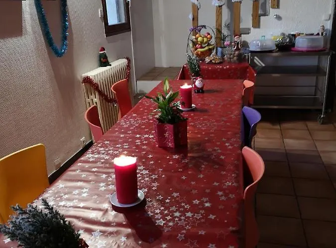 Couette-café Au Nid De 3*